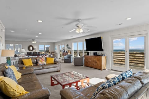 7019 - Sara's Sea Breeze by Resort Realty House in Rodanthe