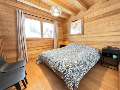 Chalet cosy 5 chambres, 10 pers, parking, Wi-Fi - FR-1-572-291 Chalet in Arâches-la-Frasse