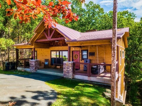 Misty Mountain Cabin, Great Smoky Mountains House in Sevier County