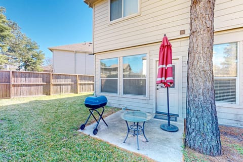 Arbor Glen Zen House in Conroe