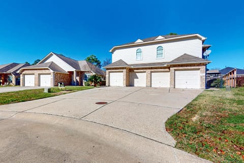 Arbor Glen Zen House in Conroe