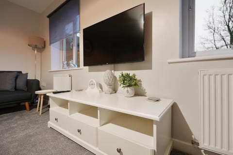 Richmond House - 5 Bed, Sleeps 10, Great for Workers & Groups, Netflix & FREE Parking Haus in Sheffield