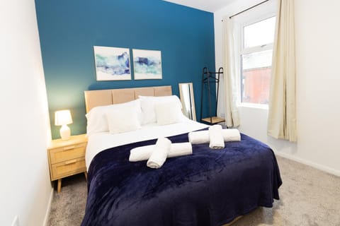 Suite 3 - Stunning Room in Oldham Sociable House Bed and Breakfast in Oldham