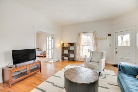 Pet-Friendly Montrose Home, Walk to Town! Haus in Montrose