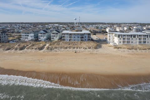 5201 - Flip Flop Time by Resort Realty House in Kill Devil Hills