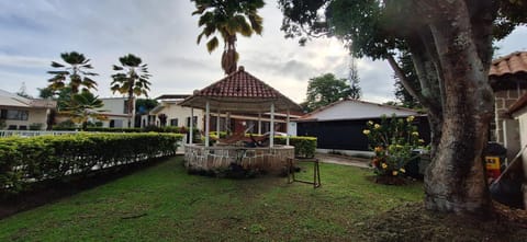 Puerto Assis Rest-Pub Country House in Cundinamarca, Colombia