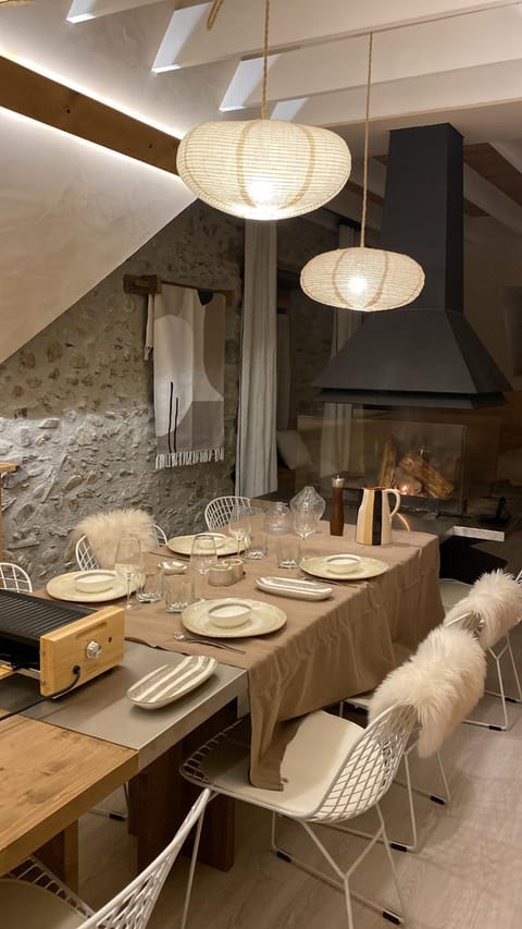 Casa Neste: Grange rénovée haut de gamme Chalet in Arreau