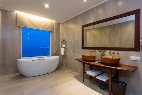 Bathroom, Bath