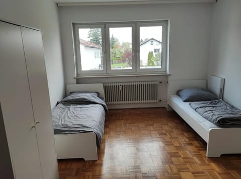 Große möblierte Wohnung im Zentrum von Lage Apartment in Detmold