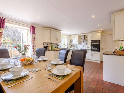 4 Bed in Bakewell PK911 Casa in Bakewell