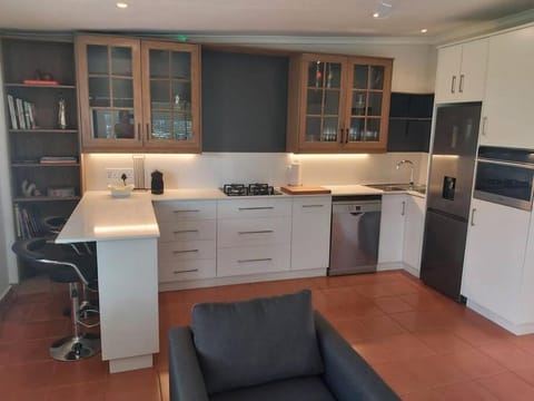 Fernpark Cottage, fresh & modern Apartment in Sandton