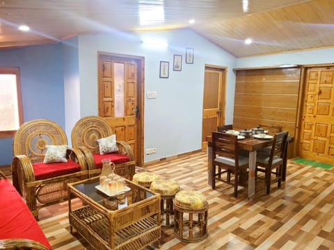 Pine Paradise Homestay Bed and Breakfast in Shimla