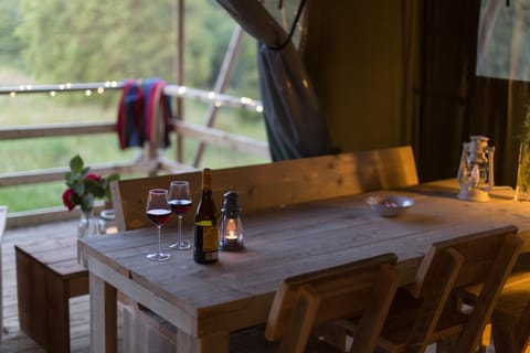 Sibbecks Farm Glamping Luxury tent in Godshill