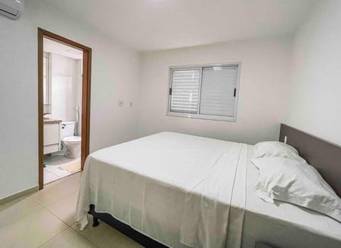 Apartamento Confortável Alto do Setor Bueno NW2303 Apartment in Goiania
