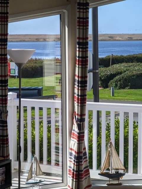 View (from property/room), Balcony/Terrace, Sea view