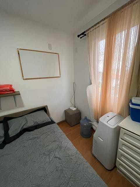 Quarto Aconchegante Climatizado, 5 min da Praia dos Ingleses, 10 min da praia de Canasvieiras Vacation rental in Florianopolis