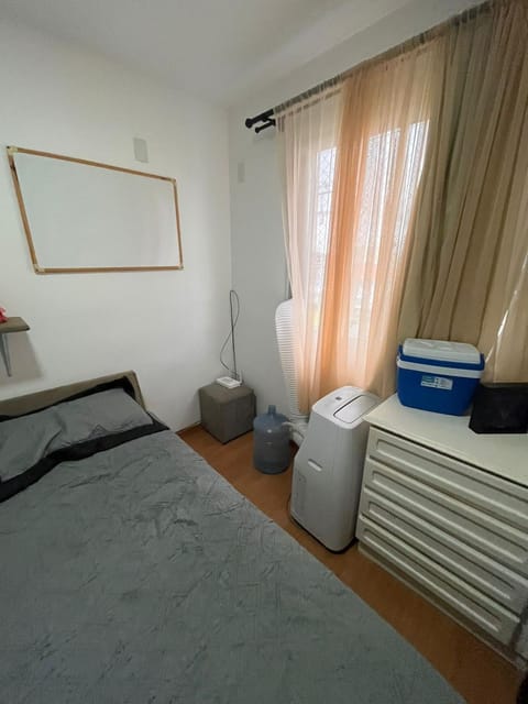 Quarto Aconchegante Climatizado, 5 min da Praia dos Ingleses, 10 min da praia de Canasvieiras Vacation rental in Florianopolis