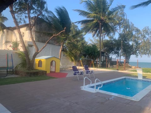 Casa à beira mar com piscina em Itamaracá House in Itamaracá