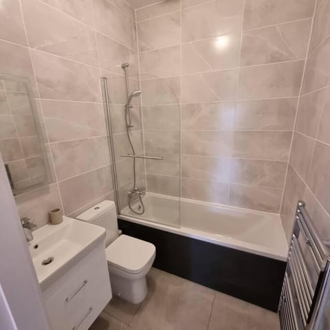 Apartment 20 min walk from Manchester City Centre Apartment in Salford