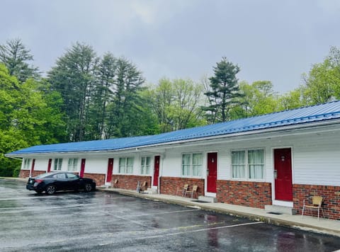 Economy Lodge 682 Main St Sturbridge Motel in Fiskdale