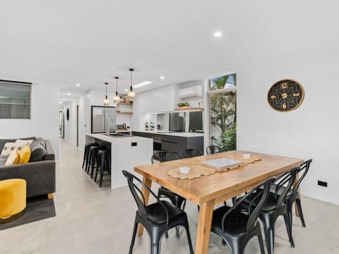 Yarrawonga Lakeside Apartment 43 - 4 Bedrooms Apartment in Yarrawonga