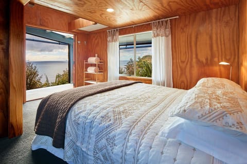 The Lighthouse Lookout Bed and Breakfast in Northland