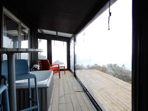 Balcony/Terrace, Seating area, Bath