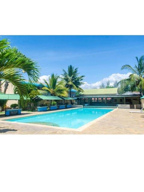 ASINS HOLIDAY INN HOTEL Hotel in Diani Beach