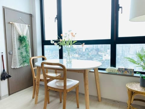 Cozy house with netflix near guri station 5min Apartment in Seoul