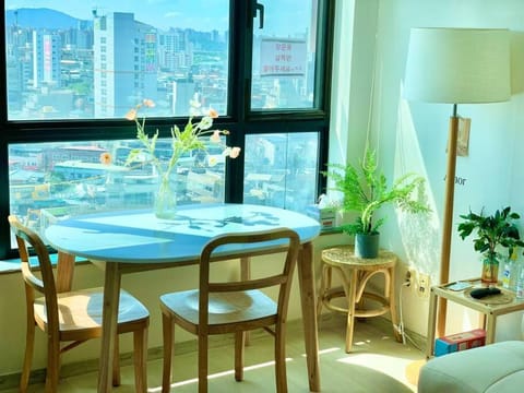 Cozy house with netflix near guri station 5min Apartment in Seoul