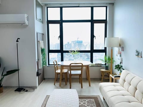 Cozy house with netflix near guri station 5min Apartment in Seoul