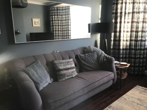 Ultra Stylish furnished Home in Edinburgh House in Edinburgh