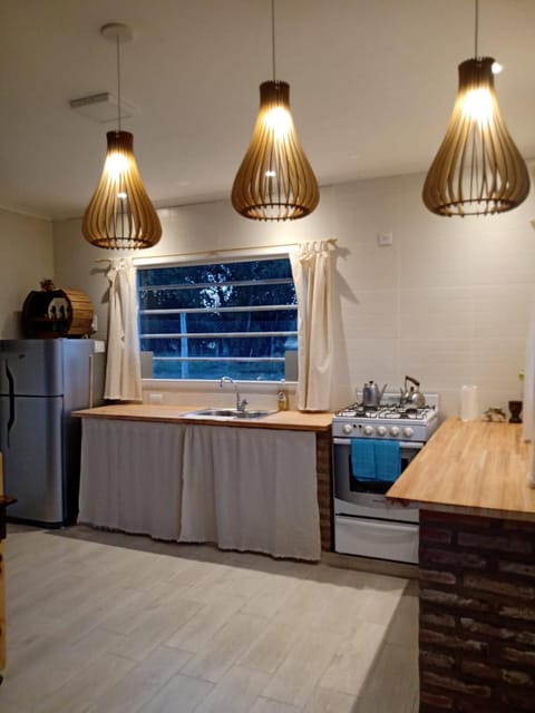 Kitchen or kitchenette, Garden view, pet friendly