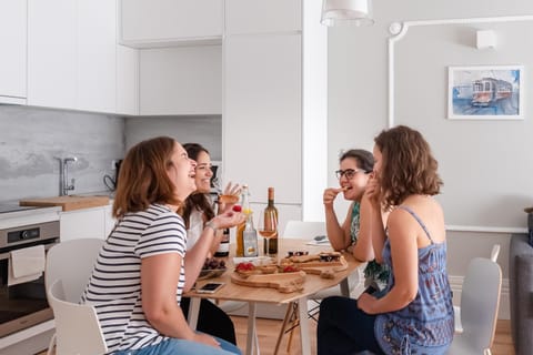 Food and drinks, Dining area