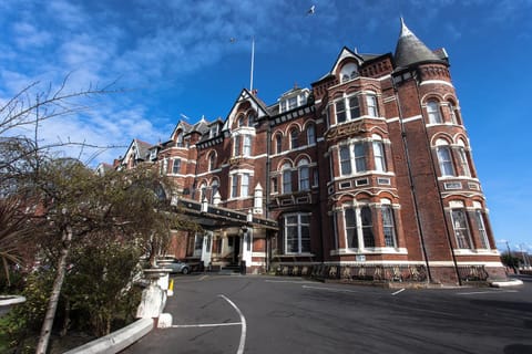 Prince Of Wales Hotel Hôtel in Southport