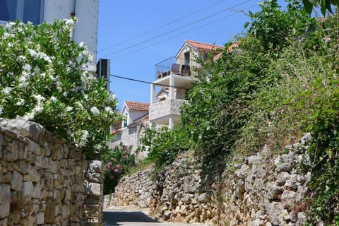 Stone House Nana House in Šibenik