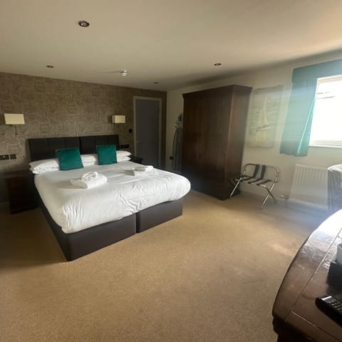 Waveney Inn & Hotel Bed and Breakfast in South Norfolk District