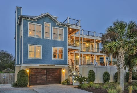 2 9th Avenue House in Isle of Palms