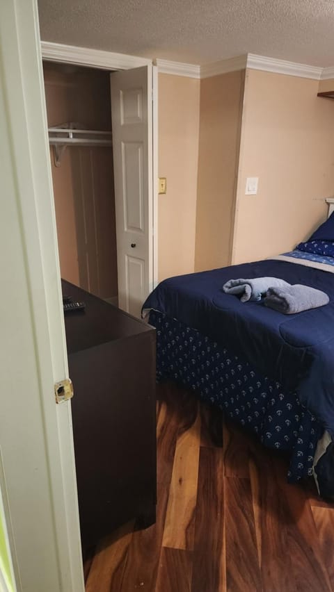 One Bedroom Few Blocks From The Beach And Tropicana Casino Apartment in Atlantic City