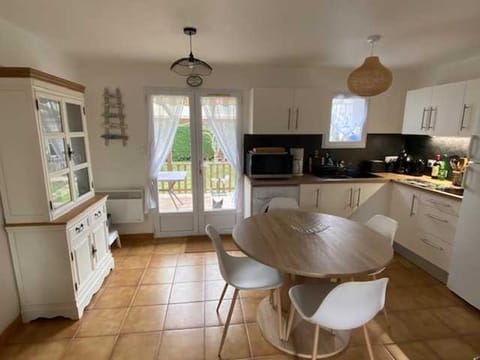 Charmante Maison T3 avec Jardin, Proche Plage et Commerces, Animaux Admis sur Demande - FR-1-476-206 House in La Faute-sur-Mer