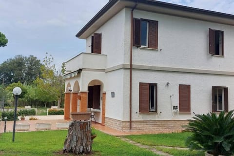 Property building, Garden, Garden view