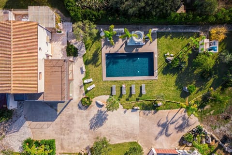 Property building, Bird's eye view, Garden, Solarium, Garden view, Pool view, Swimming pool, sunbed