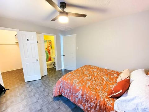 Cute, cozy apt near Hendricks Apartment in Abilene