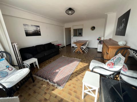 Spacious 3 bedroom apartment with seaview in Knokke-Heist Condo in Knokke-Heist