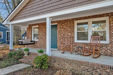 Property building, Patio, Seating area