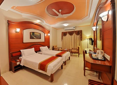 Hotel Gnanam Hotel in Tamil Nadu