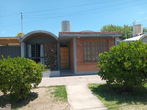 Bulevard Los Robles House in San Rafael