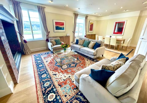 Stunning Thameside Apartment Apartment in Henley-on-Thames