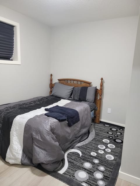 Brand New 2 Bedroom Basement Suite with Wifi House in Edmonton