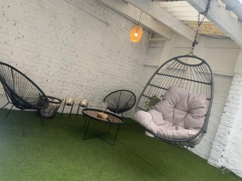 Patio, Balcony/Terrace